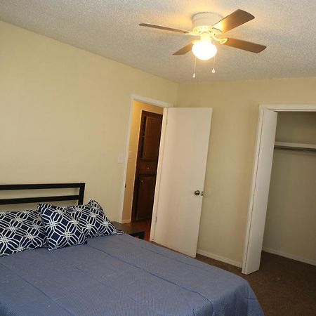 2 Bed/ 1 Bath Next To Ft. Sill Apartment Lawton Ngoại thất bức ảnh